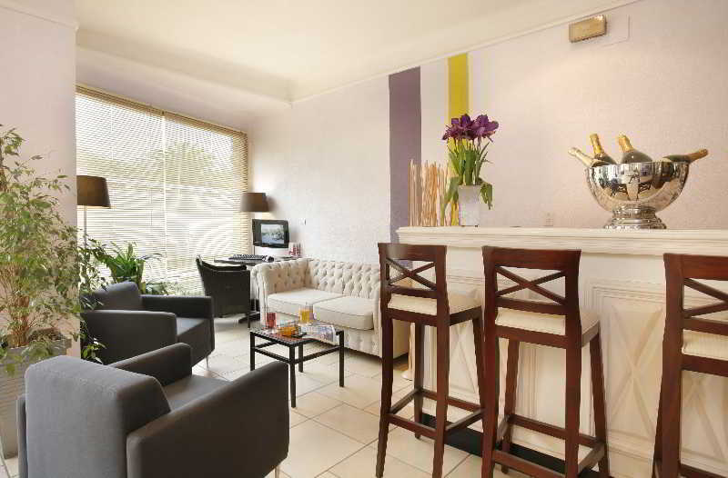 Hotel The Originals Perpignan Sud Le Grillon D'Or Le Boulou Εξωτερικό φωτογραφία