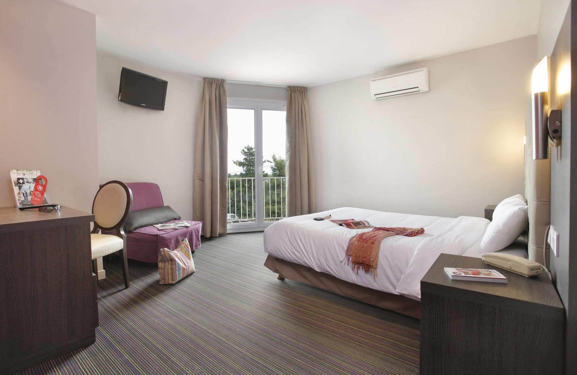 Hotel The Originals Perpignan Sud Le Grillon D'Or Le Boulou Εξωτερικό φωτογραφία